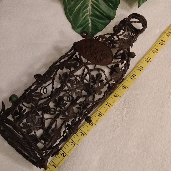 ⚜️ Wine Bottle Cork Holder - Picture 8 of 10